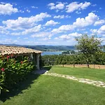 Scappo In Umbria, Casale Al Lago *