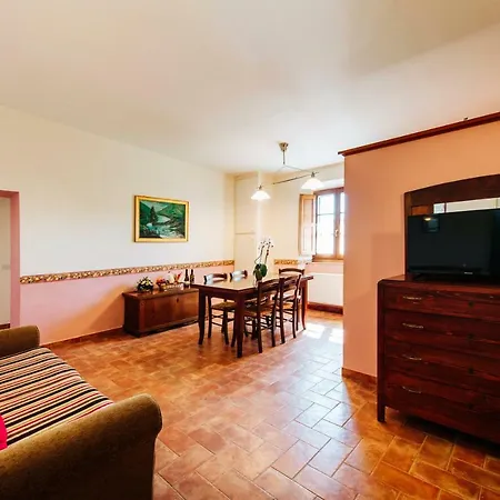 Scappo In Umbria, Casale Al Hébergement de vacances