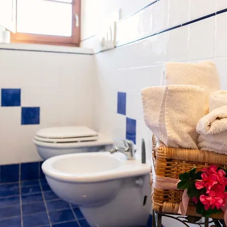 Casale Al Con Piscina E Sauna Сasa de vacaciones *